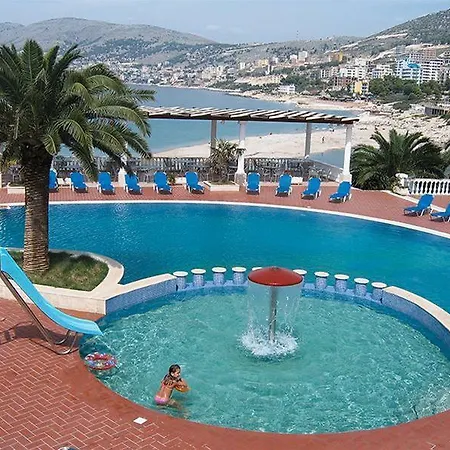 Dodona Σαράντα