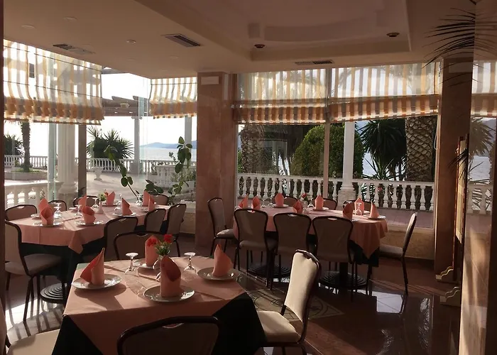 酒店 多多纳酒店 Sarandë